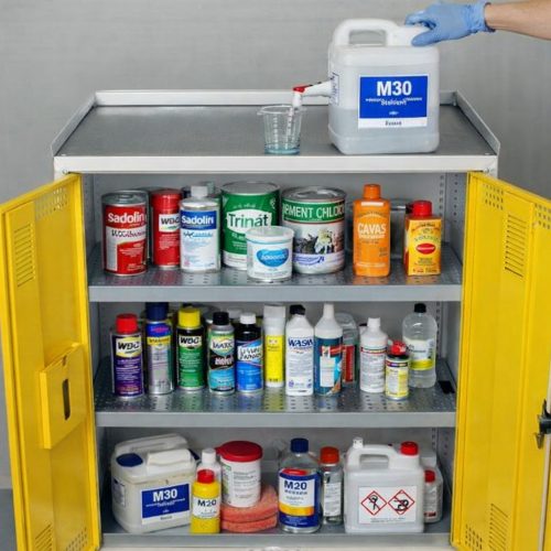 SCH_01_B vegyszertároló szekrény üzemi felhasználásban...