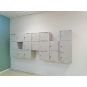   SBS 31 1 kisméretű csomagmegőrző, cipőtároló szekrény