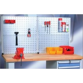 DPR_01_A szerszámtartó fal munkapadhoz (1500 mm széles)